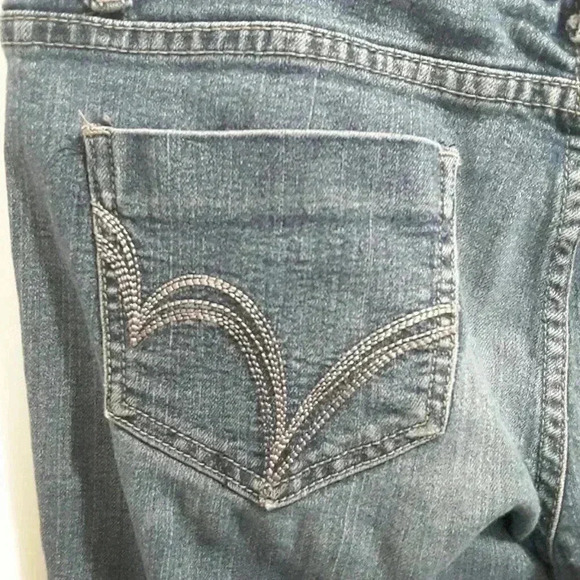 Jean 9 - Picture 5 of 8